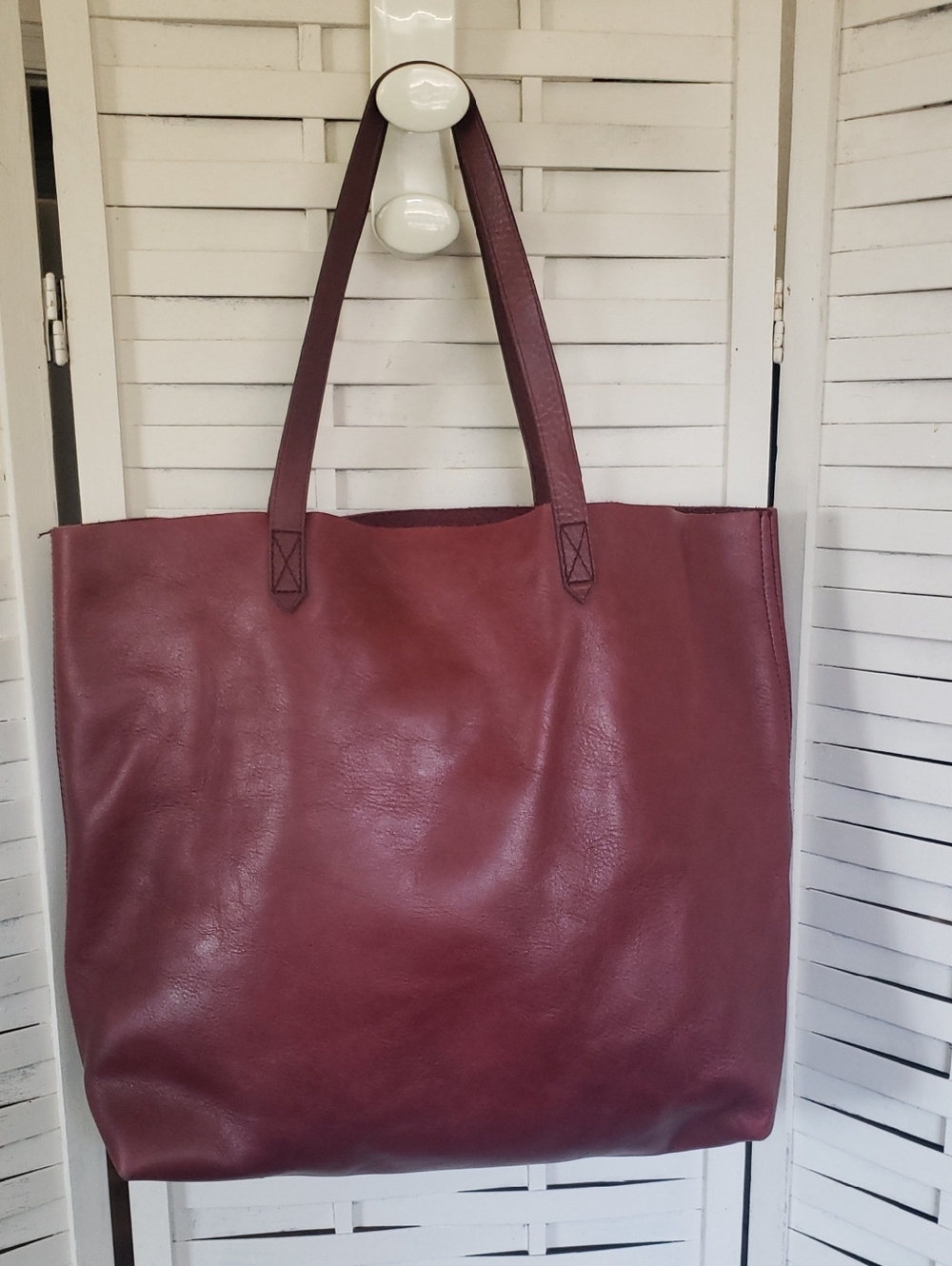 Madewell Transport Classic Women's Leather Tote Bag in Burgundy - Picture 1 of 8